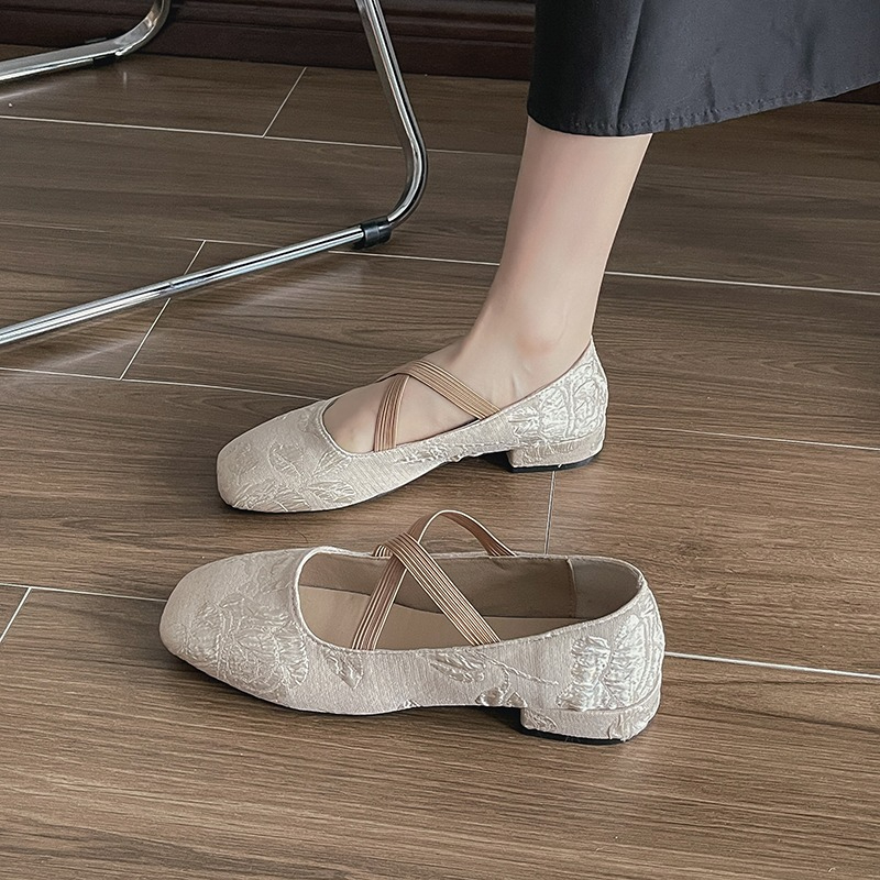 Women'S Fashion Footwear - 2025 أحذية مسطحة كبيرة الحجم للنساء