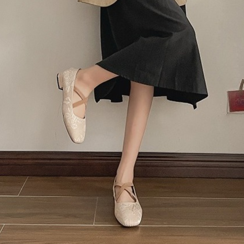 2025 أحذية مسطحة كبيرة الحجم ل - مراجعة Women'S Fashion Footwear وسعره