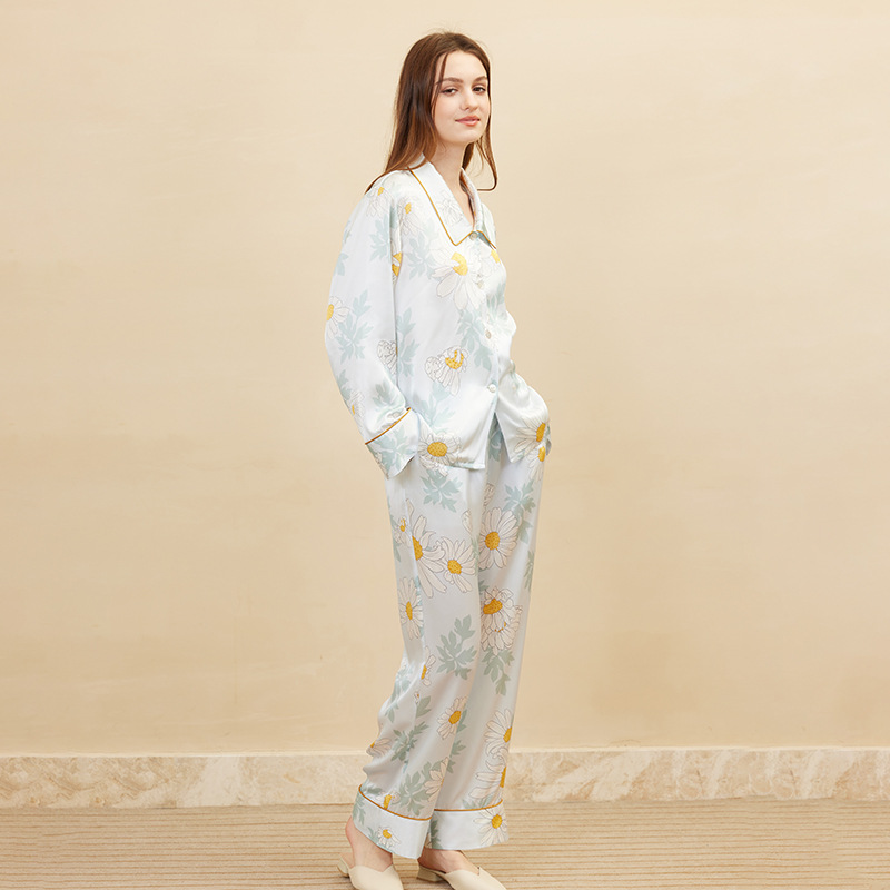 بيجامة نسائية أنيقة بطباعة الأ - مراجعة Women'S Fashion Suit وسعره