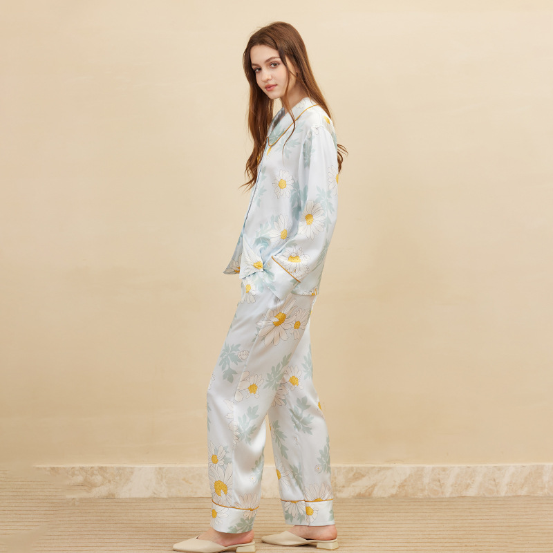 بيجامة نسائية أنيقة بطباعة الأ - مراجعة Women'S Fashion Suit وسعره
