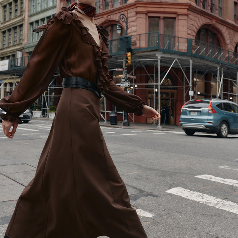فستان ميدي أنيق بياقة على شكل  - مراجعة Women'S Young Fashion وسعره