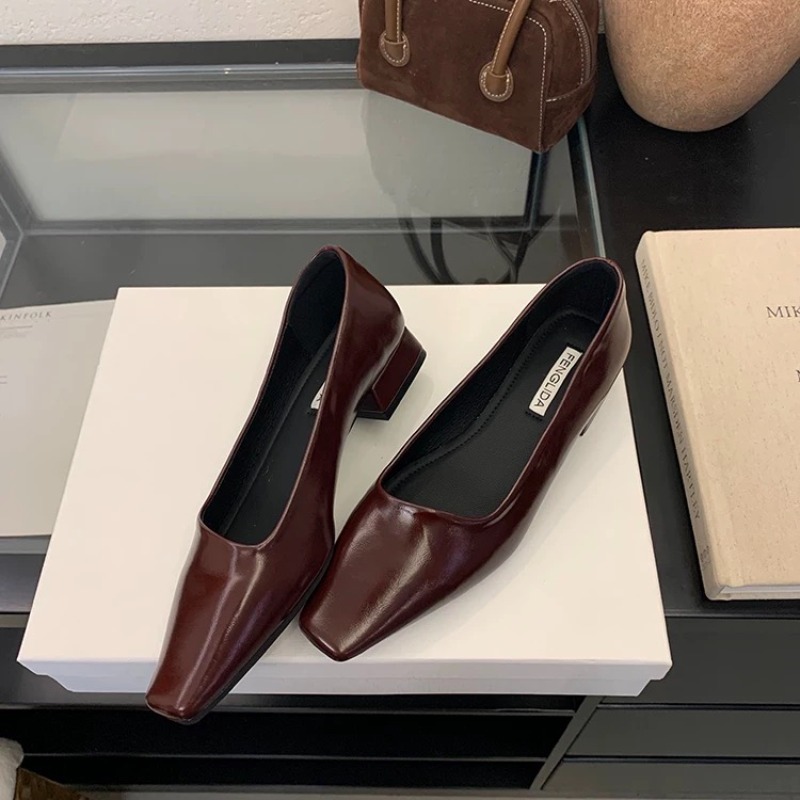 أحذية نسائية جديدة لعام 2026 ب - مراجعة Women'S Fashion Footwear وسعره