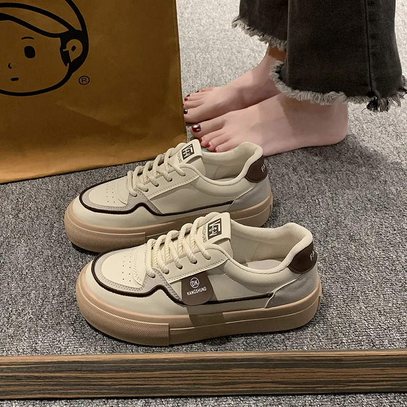حذاء جري مسطح للنساء ، أحذية ر - مراجعة Women'S Fashion Tennis Shoes وسعره
